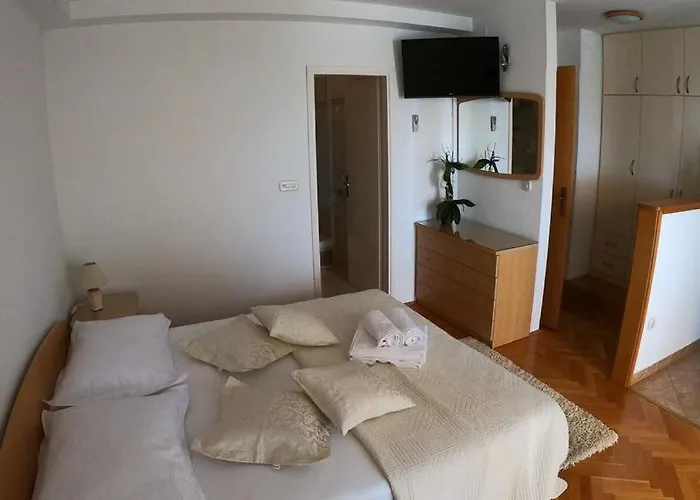 Vanja Ii * Tučepi